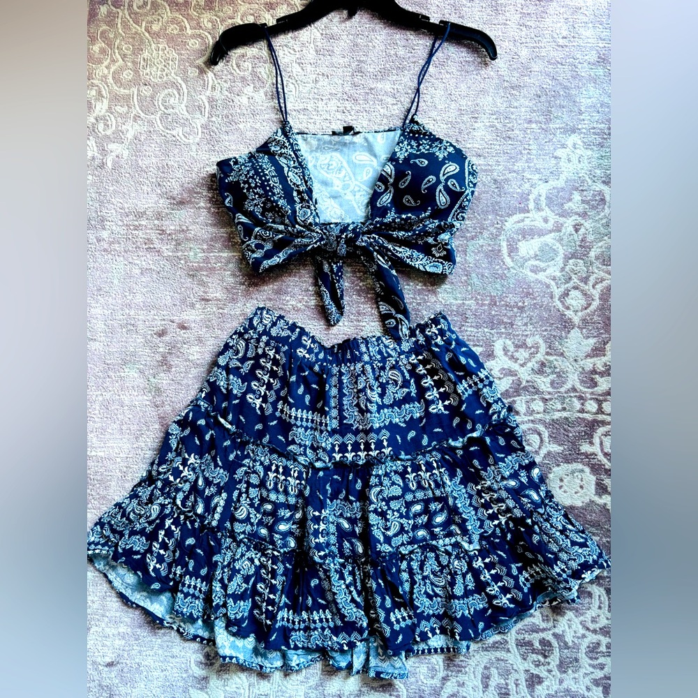 2 pc set: skirt wrap around top